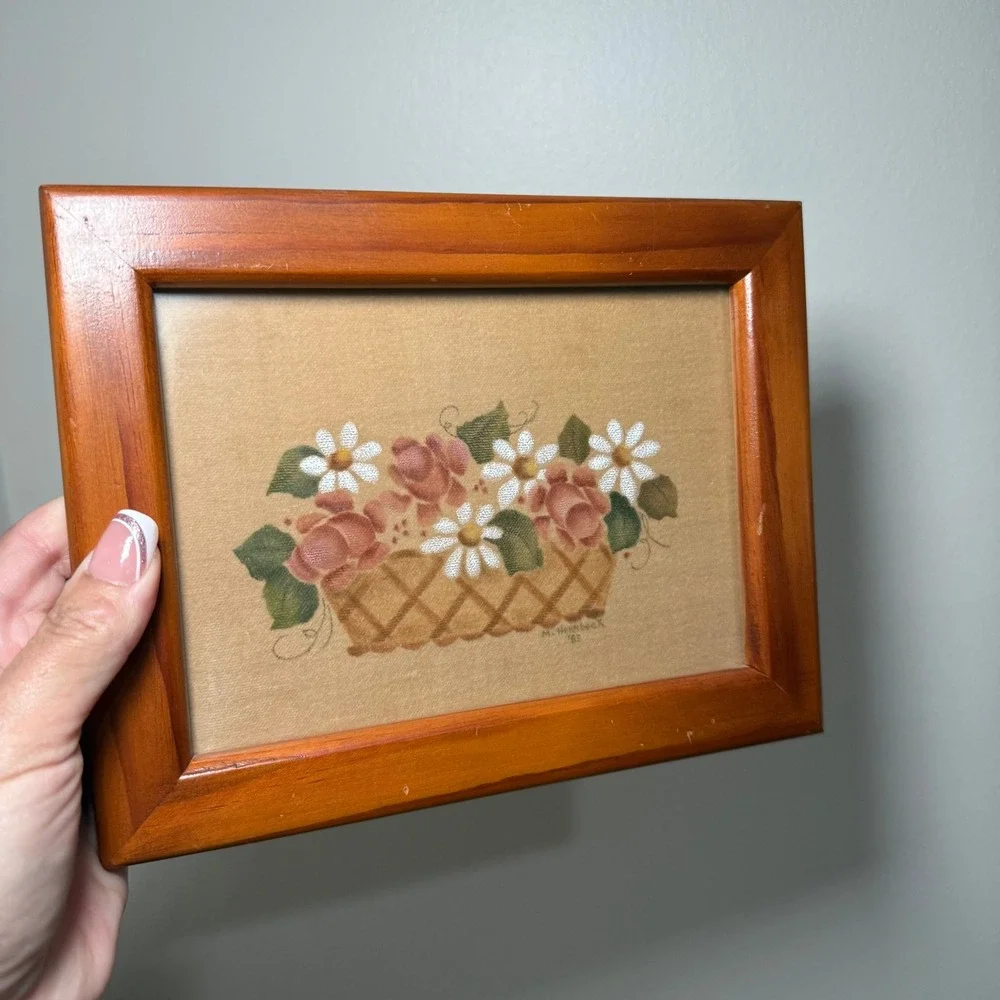 N/A charming vintage
